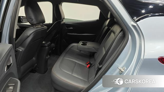Chevrolet (GM Daewoo) Bolt EV 2018 Светло-серебряный цвет из Кореи, фото 3