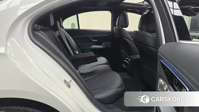 Mercedes-Benz E-Class W214 2025 Белый из Кореи, фото 3