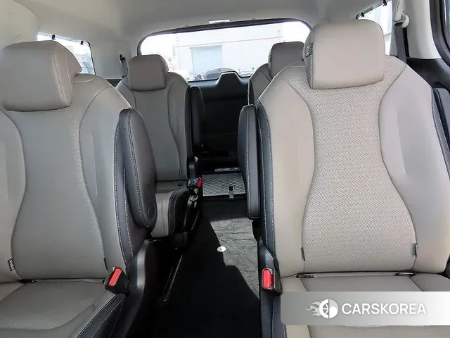 Kia The New Carnival 4th Generation 2025 Белый из Кореи, фото 3