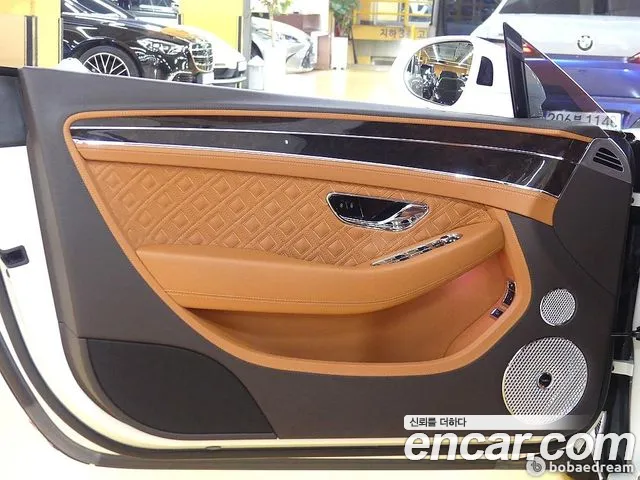 Bentley Continental GT 3rd Generation 2022 Черный из Кореи, фото 3