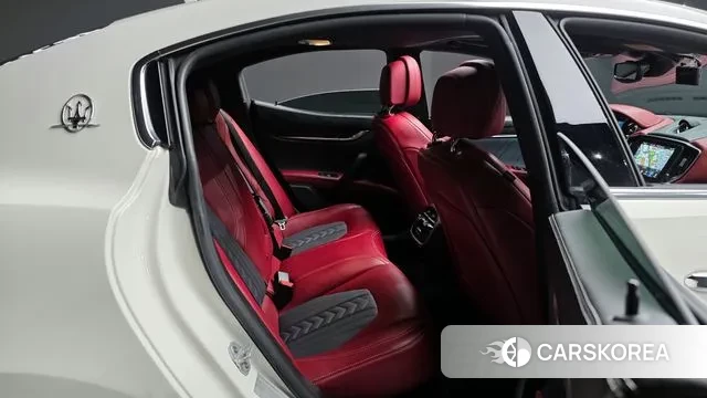 Maserati Ghibli 2019 Белый из Кореи, фото 3