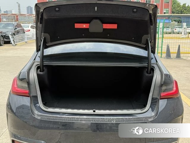 BMW i3 2025 Черный из Китая, фото 3