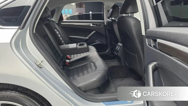 Volkswagen The New Passat 2018 Серебряный из Кореи, фото 3