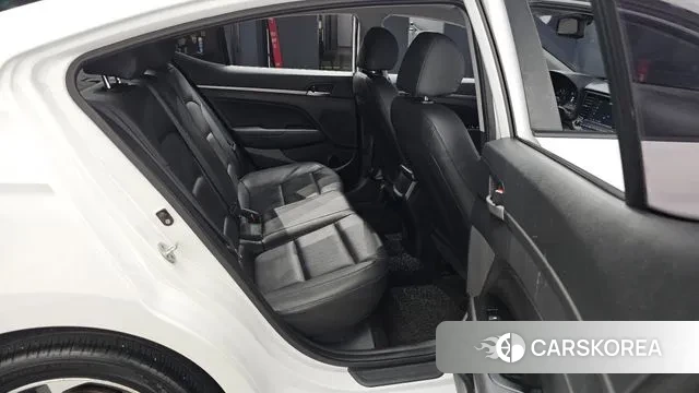 Hyundai Avante AD id 2971588 из Кореи 3