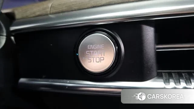 Kia K5 3rd generation 2023 Серый из Кореи, фото 3