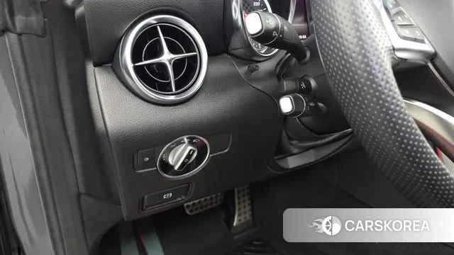 Mercedes-Benz SLC-Class R172 2019 Серый из Кореи, фото 3