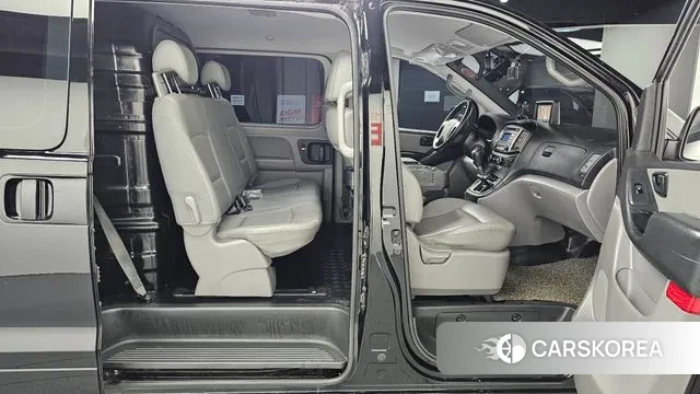 Hyundai The New Grand Starex 2019 Черный из Кореи, фото 3