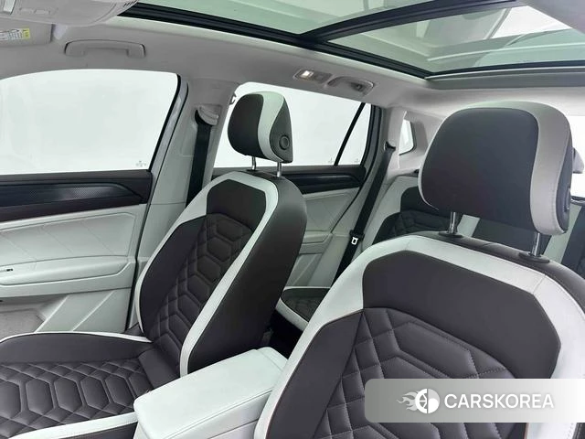 Volkswagen Tanyue 2023 Белый из Китая, фото 3