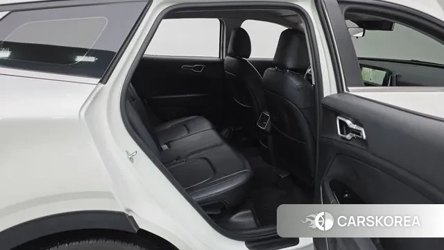 Kia Sportage 5th Generation 2022 Белый из Кореи, фото 3