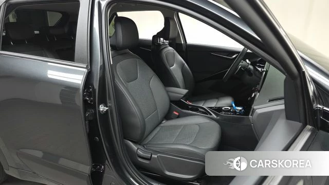 Kia Di Ol Nu Niro 2024 Серый из Кореи, фото 3