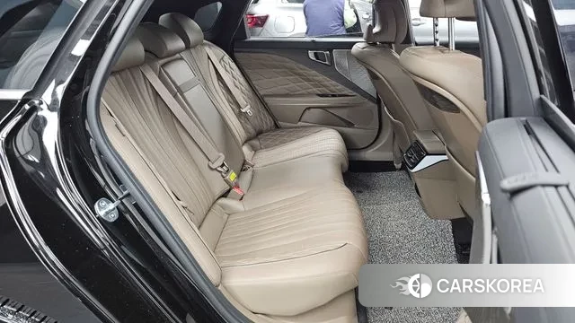 Kia K8 Hybrid 2023 Черный из Кореи, фото 3