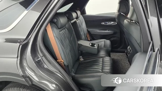 Genesis GV70 2023 Серый из Кореи, фото 3