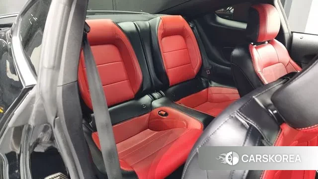 Ford Mustang 2022 Черный из Кореи, фото 3