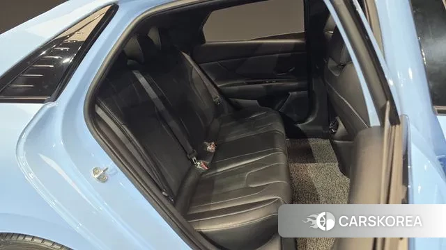 Hyundai Avante (CN7) 2022 Небесно-голубой из Кореи, фото 3