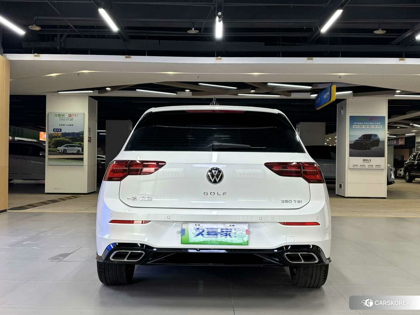 Volkswagen Golf 2022 Белый из Китая, фото 3