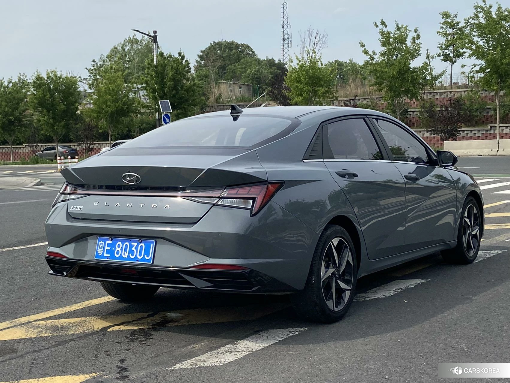 Hyundai Elantra 2020 Темно-серый из Китая, фото 3