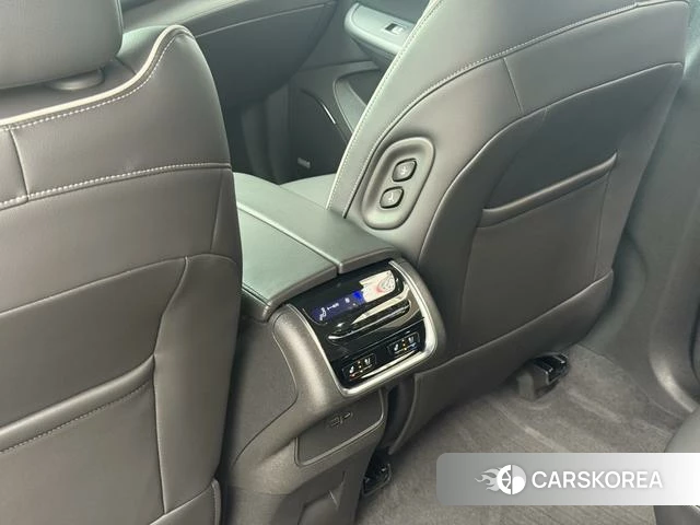 Buick Angke Flag 2023 Темно-серый из Китая, фото 3
