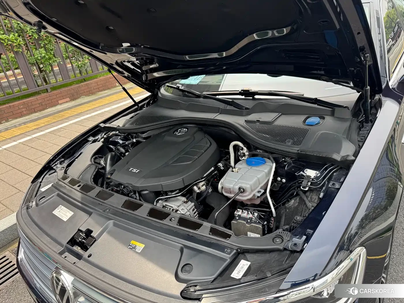 Volkswagen Phideon 2022 Синий из Китая, фото 4