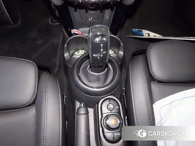 Mini Cooper 2022 Красный из Кореи, фото 3