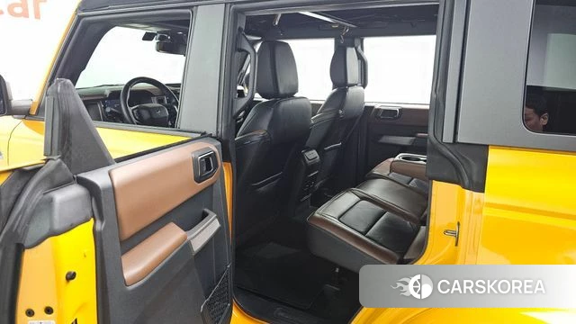 Ford Bronco 6th Generation 2022 Желтый из Кореи, фото 3