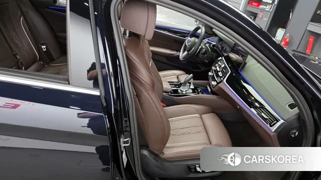 BMW 5 Series (G30) 2023 Синий из Кореи, фото 3