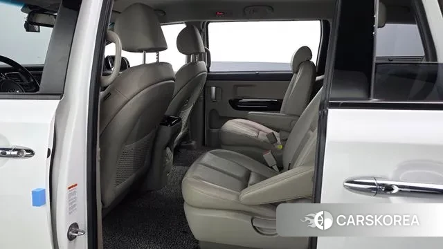 Kia The New Carnival 2018 Белый из Кореи, фото 3