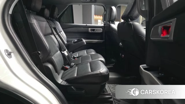 Ford Explorer 6th Generation 2021 Белый из Кореи, фото 3
