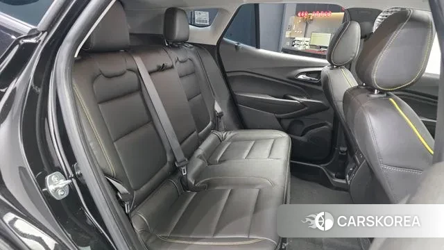 Chevrolet (GM Daewoo) Trax Crossover 2023 Черный из Кореи, фото 3