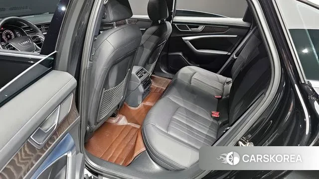 Audi A6 (C8) 2021 Черный из Кореи, фото 3