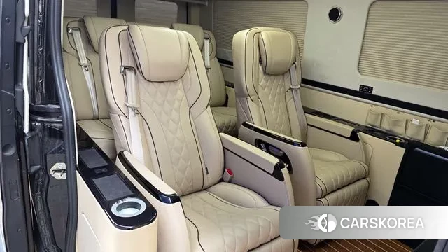 Mercedes-Benz Sprinter 2023 Черный из Кореи, фото 3