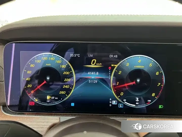 Mercedes-Benz E-Class 2023 Белый из Китая, фото 3