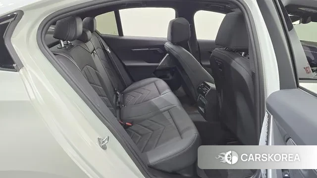 BMW 5 Series (G60) 2024 Белый из Кореи, фото 3