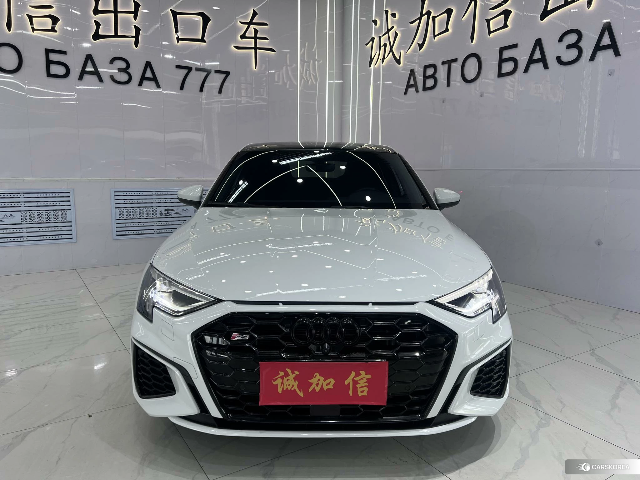 Audi A3 2023 Белый из Китая, фото 3