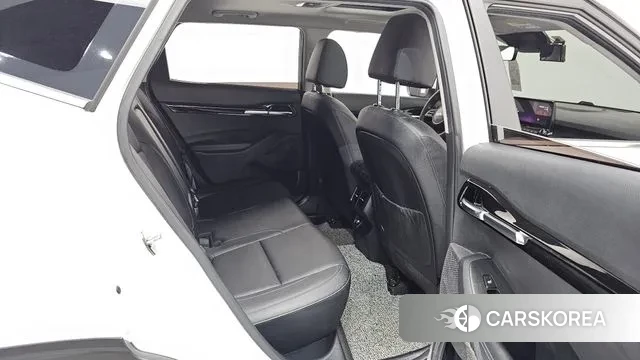 Kia Seltos 2022 Белый из Кореи, фото 3