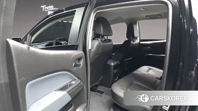 Chevrolet (GM Daewoo) Real New Colorado 2020 Черный из Кореи, фото 3