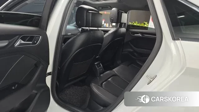 Audi New A3 2018 Белый из Кореи, фото 3