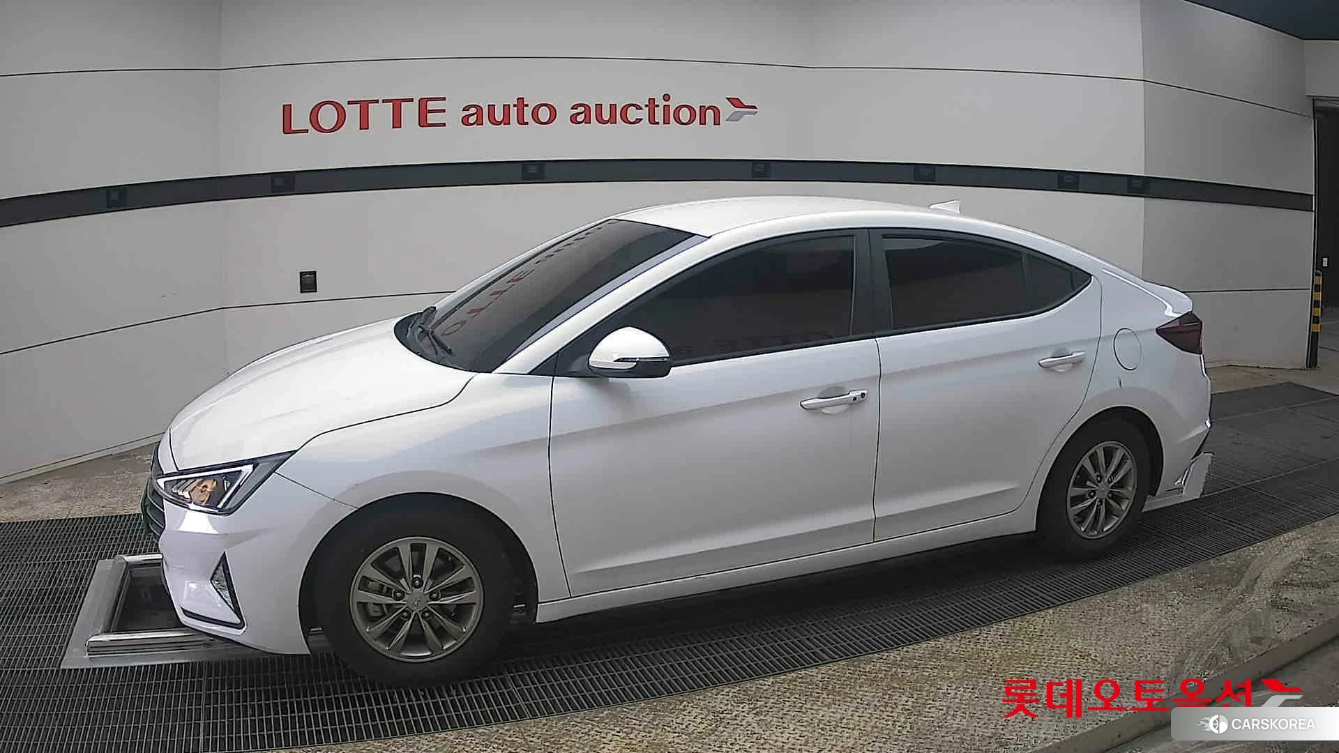 Hyundai Avante 2020 Polar White из Кореи, фото 3