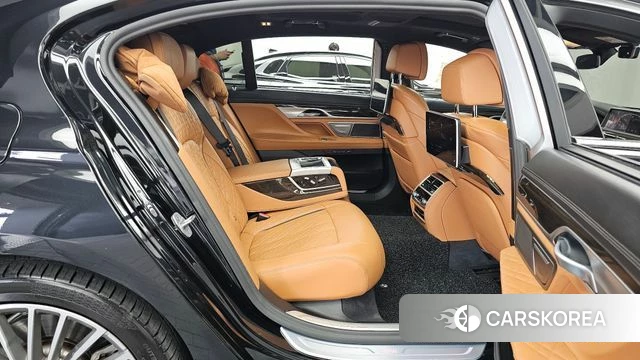 BMW 7 Series (G11) 2021 Черный из Кореи, фото 3