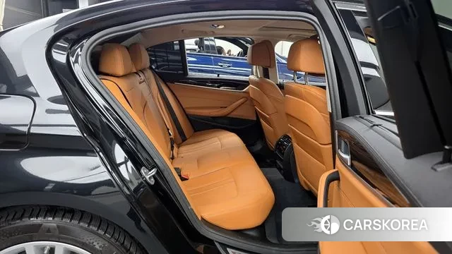 BMW 5 Series (G30) 2022 Черный из Кореи, фото 3