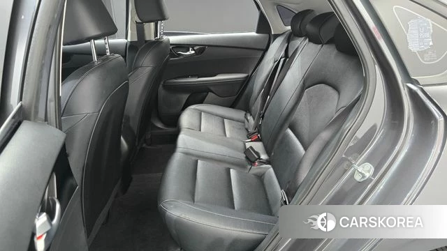 Kia The New K3 2nd generation 2022 Серый из Кореи, фото 3
