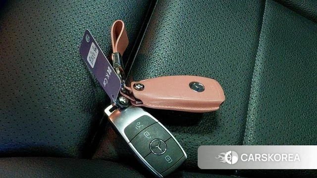 Mercedes-Benz GLC-Class X253 2020 Черный из Кореи, фото 3