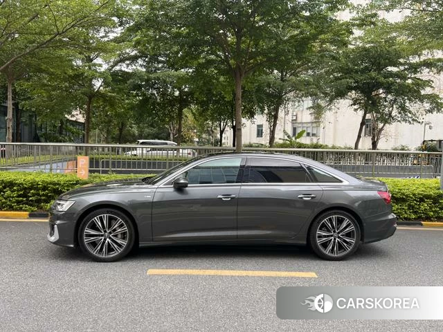 Audi A6L 2021 Серебристо-серый из Китая, фото 3