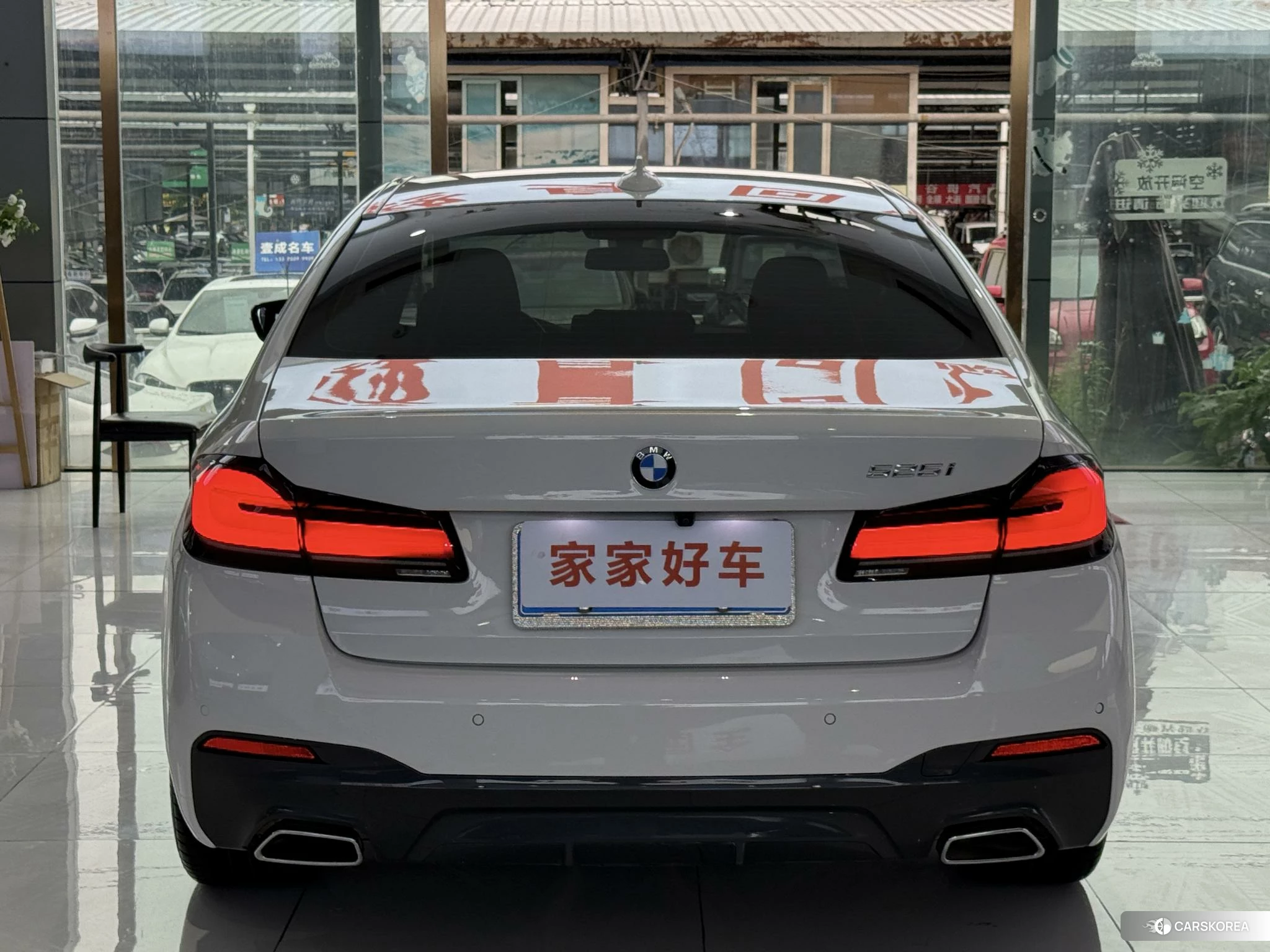 BMW 5 series (imported) 2020 Белый из Китая, фото 3