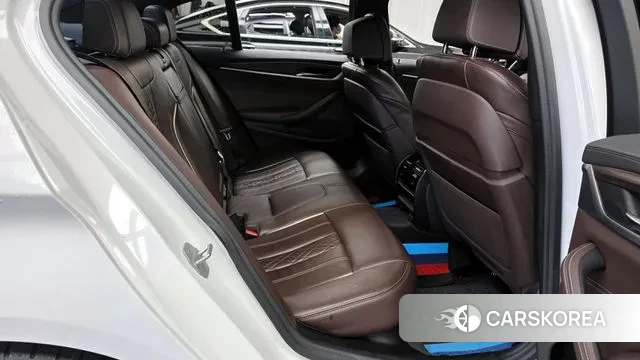 BMW 5 Series (G30) 2020 Белый из Кореи, фото 3