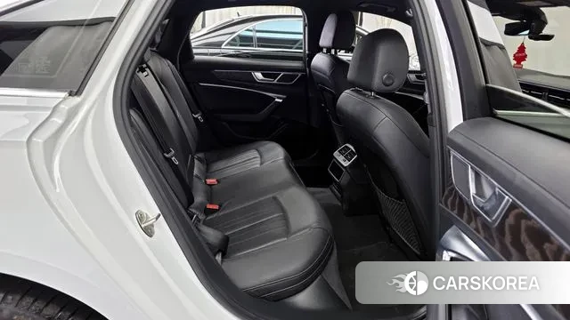 Audi A6 (C8) 2023 Белый из Кореи, фото 3