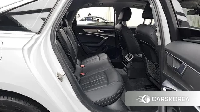 Audi A6 (C8) 2021 Белый из Кореи, фото 3