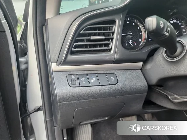 Hyundai The New Avante AD 2019 Серебристо-серый из Кореи, фото 3