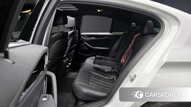 BMW 5 Series (G30) 2021 Белый из Кореи, фото 3