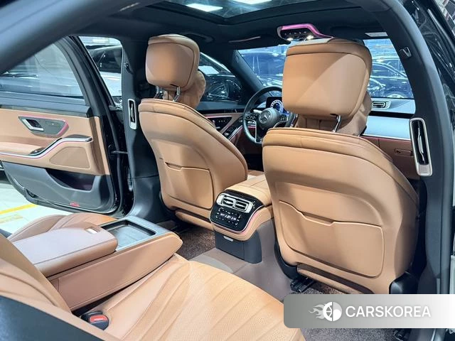 Mercedes-Benz S-class 2025 Черный из Китая, фото 3