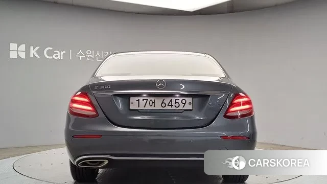 Mercedes-Benz E-Class W213 2018 Серый из Кореи, фото 3
